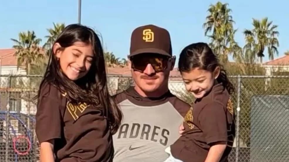 San Diego Padres staffer increased in Venezuela is detained by ICE in Texas as his emotional sister speaks out