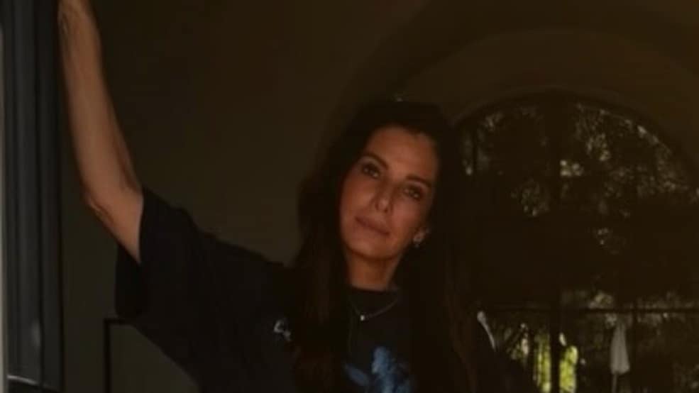 Sandra Bullock participates exceptional glimpse at life together with her children in household summer time snaps