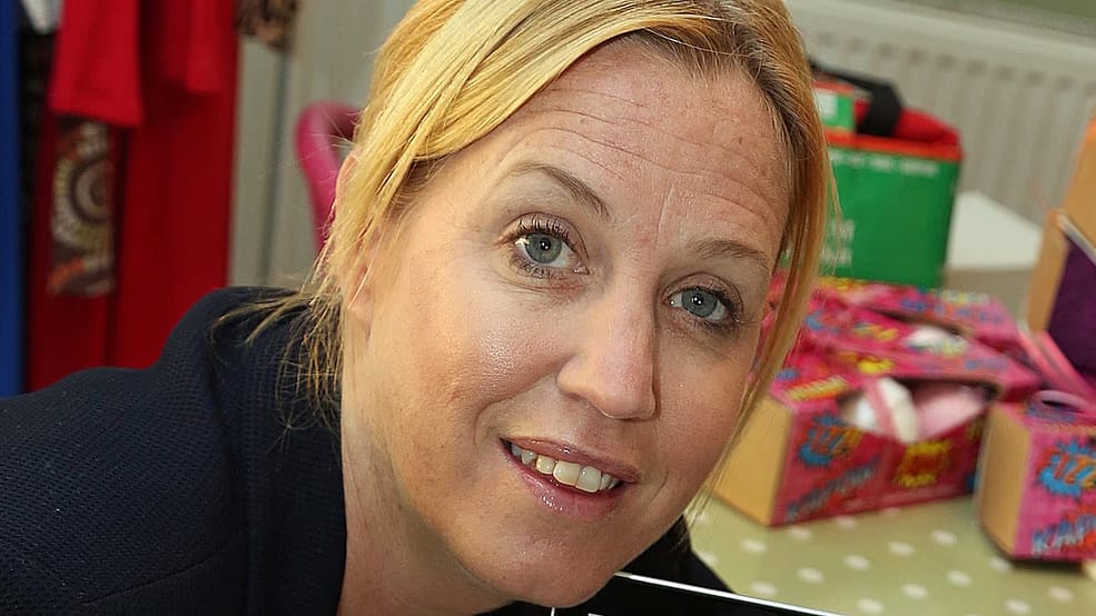 Amazon millionaire sparks confidentiality row with neighbour after establishing balcony overlooking her bed room and backyard
